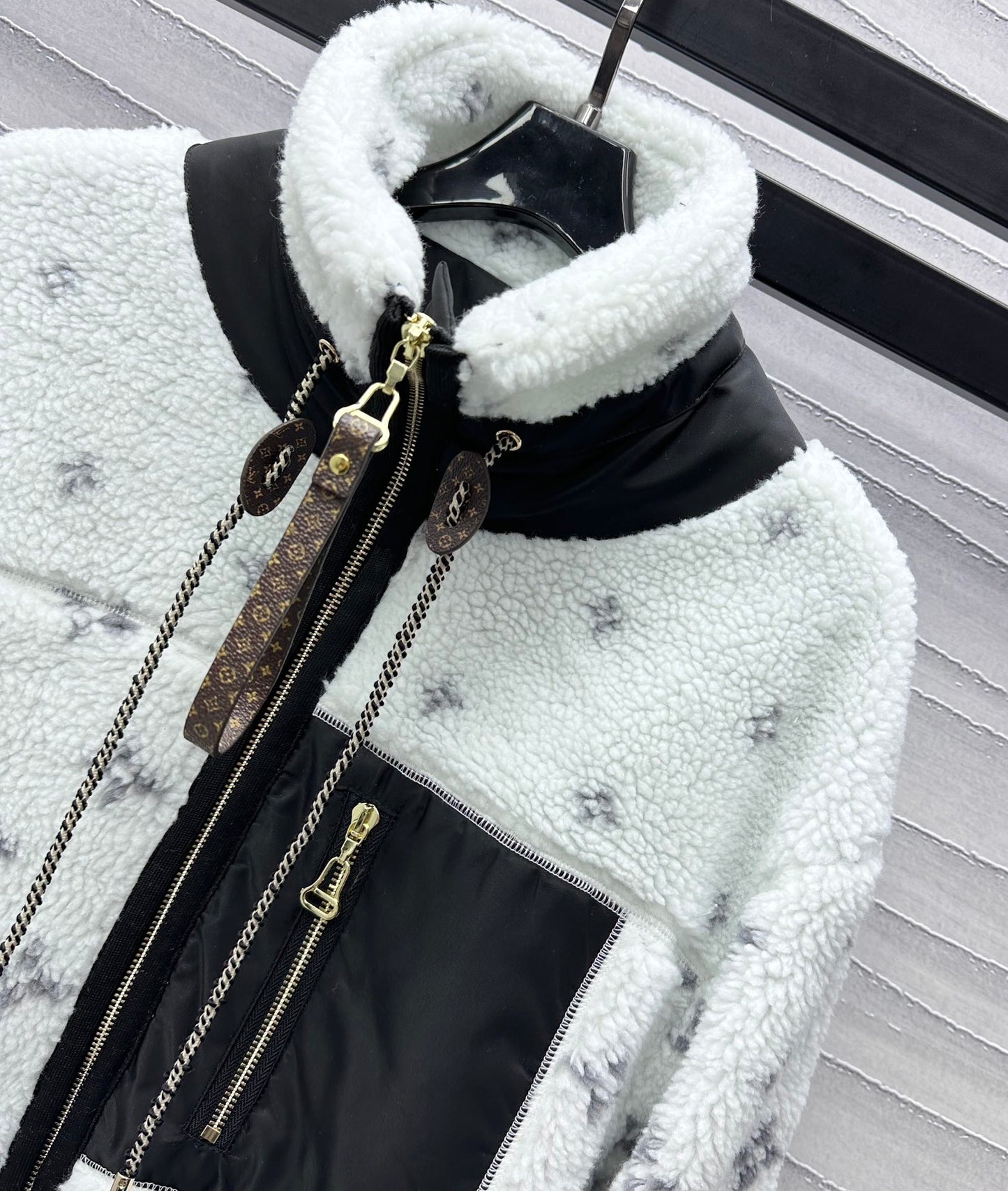 LU  Fleece Jacket  Limited Season 2024