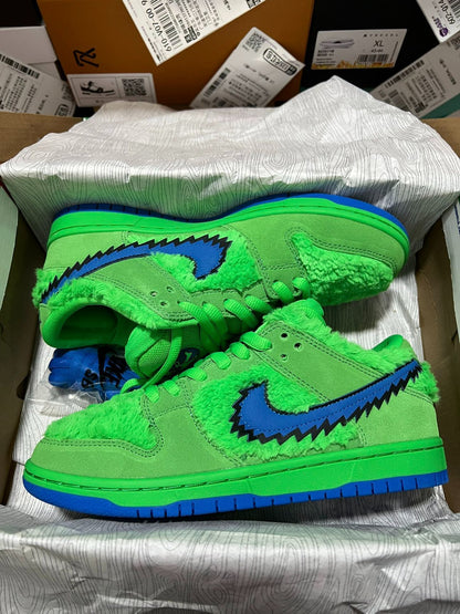 N*ke Grateful Dead x Dunk Low SB 'Green Bear' sneakers 46