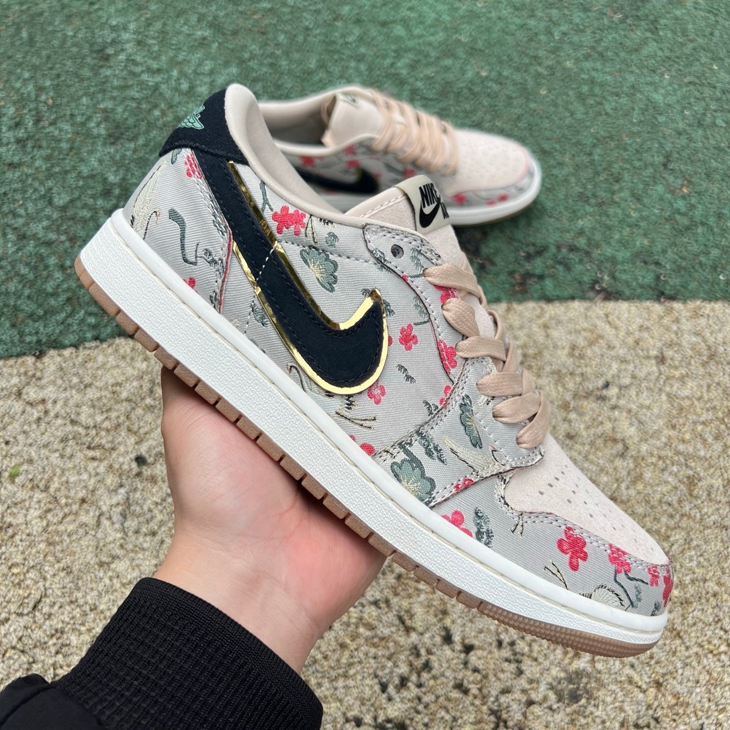 N*KE rui Hachimura Air Jorda AJ1 Low OG "Cranes" sneakers