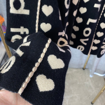 GU woman Sweater Jacket