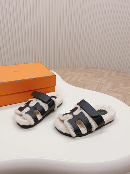 HRM Slippers  Sandals Shearling