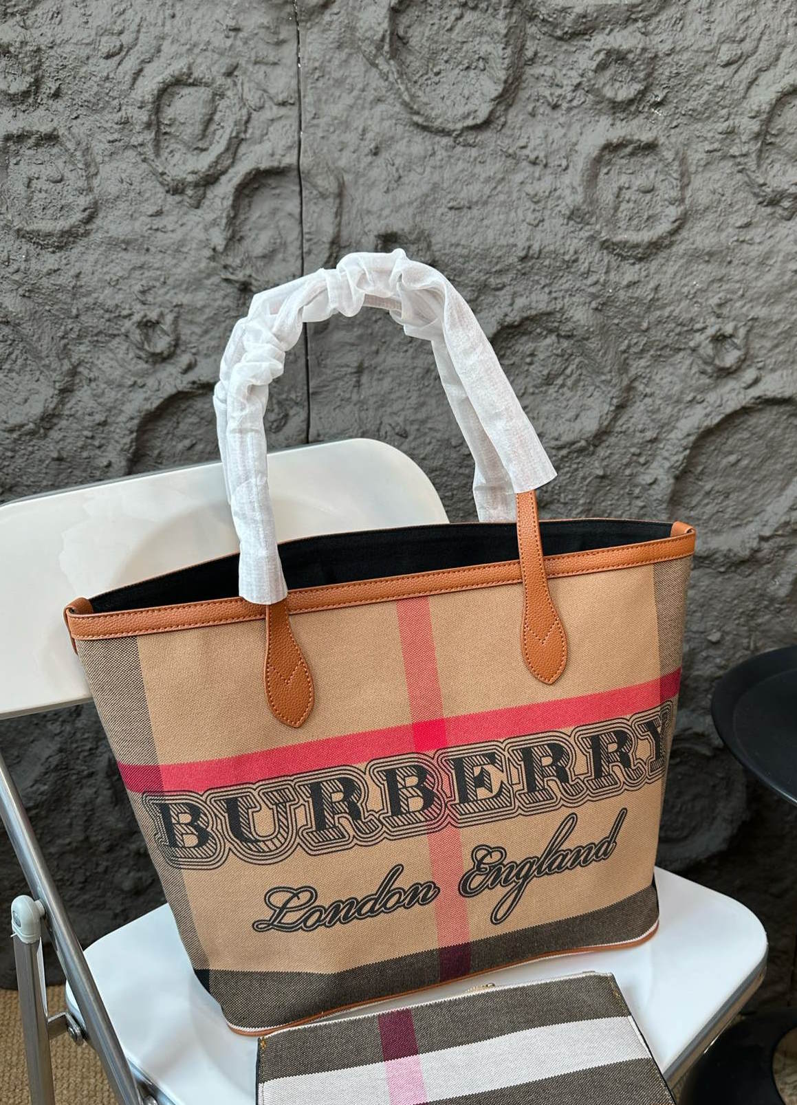 *BURBBER  Tote Bag 2 Color's 34 cm