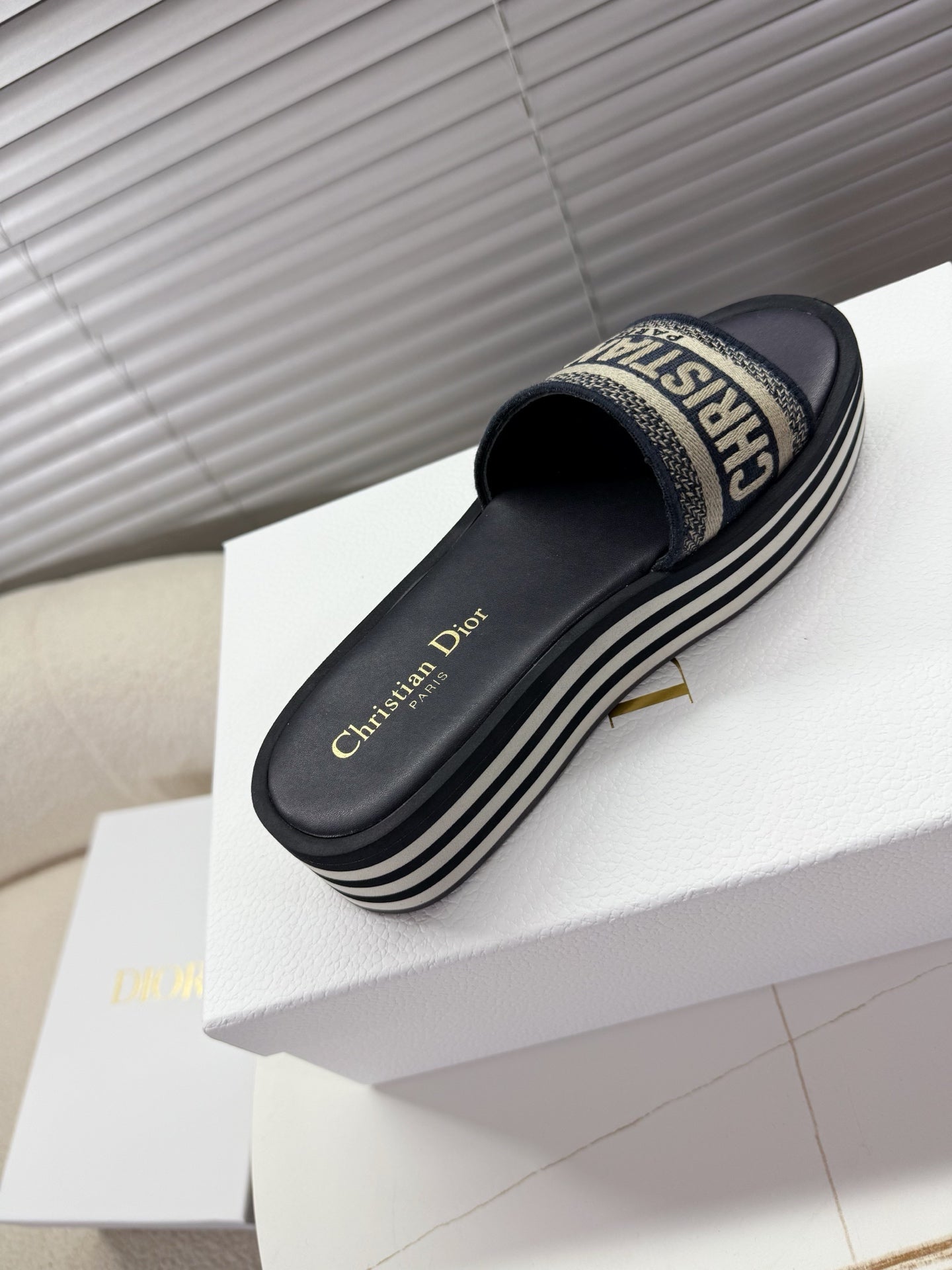 CHD Slippers  2 Color's Woman