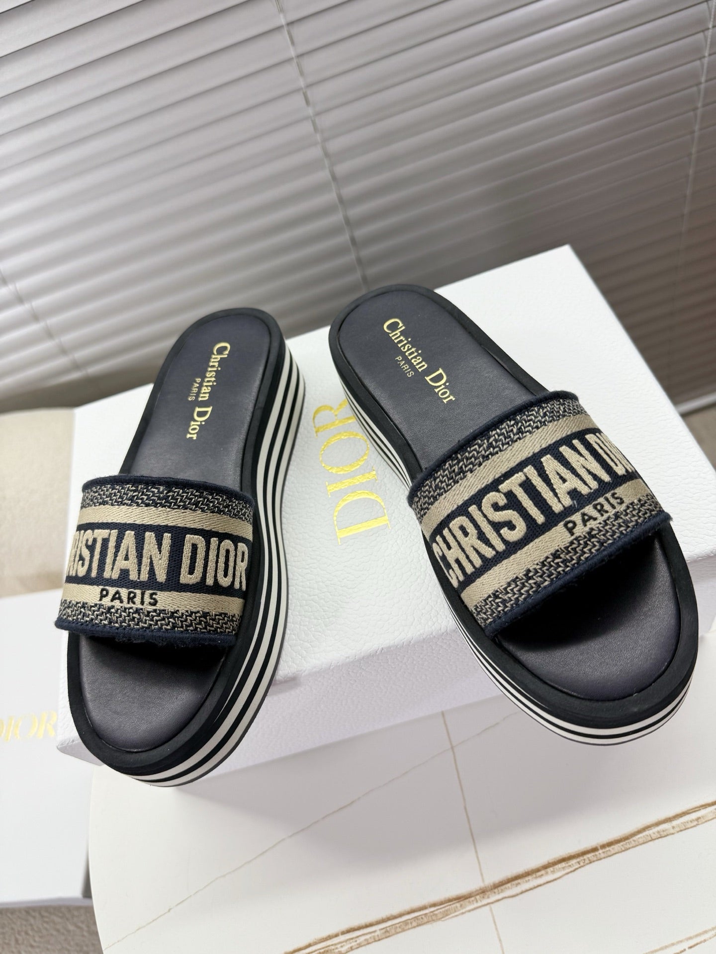 CHD Slippers  2 Color's Woman