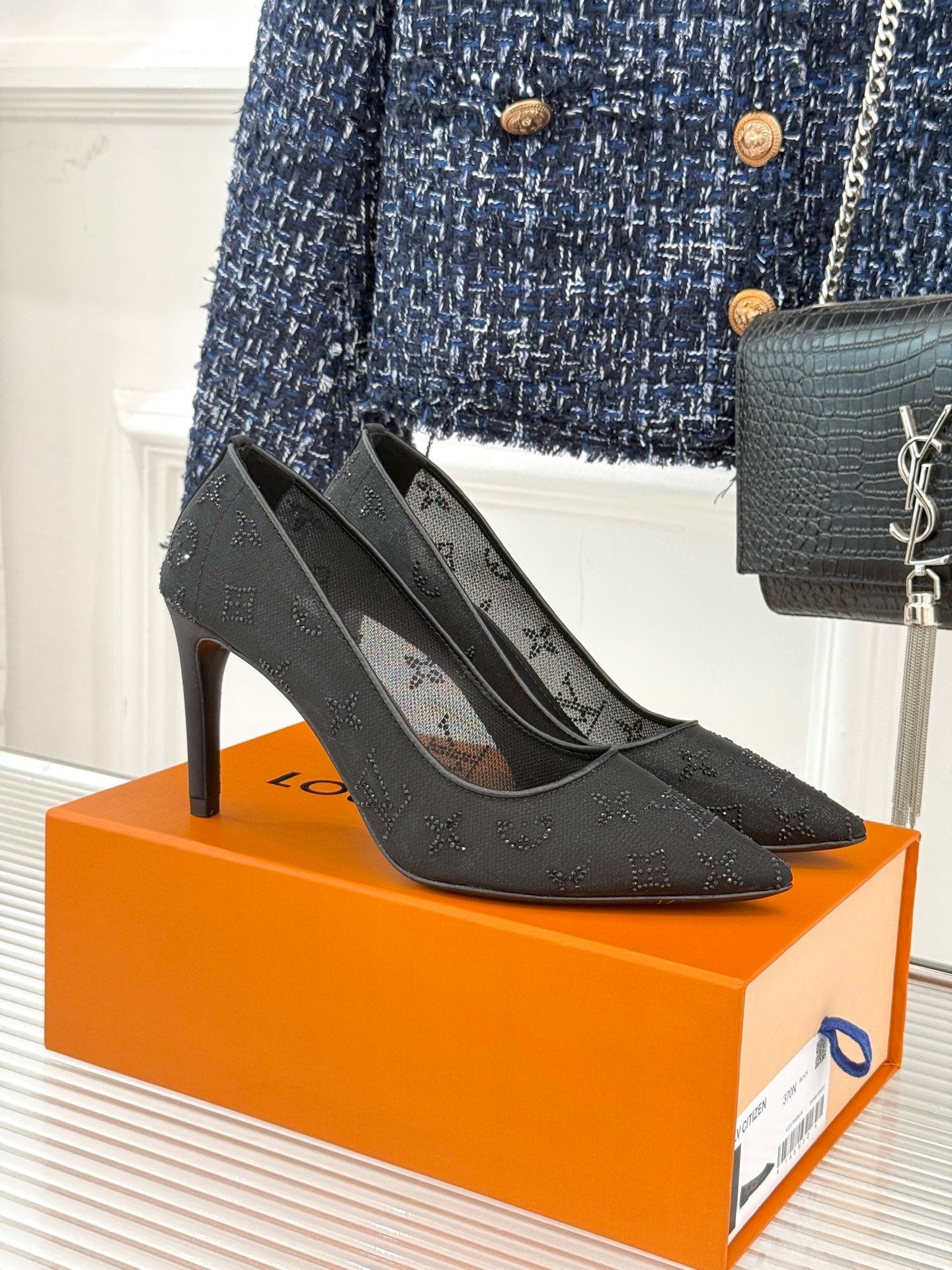 LU Shoes  Woman 2 Color's  Heels