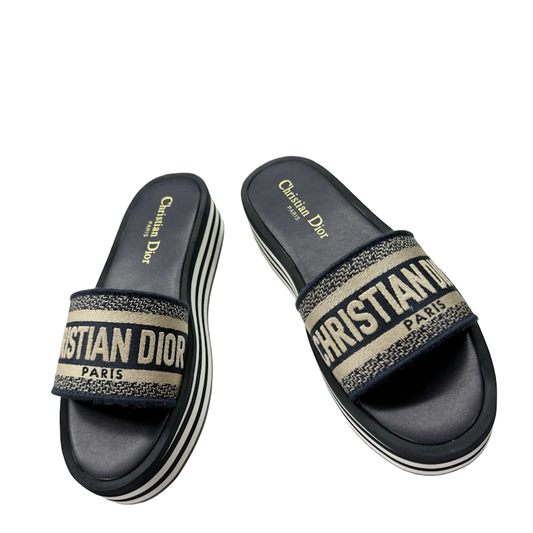 CHD Slippers  2 Color's Woman