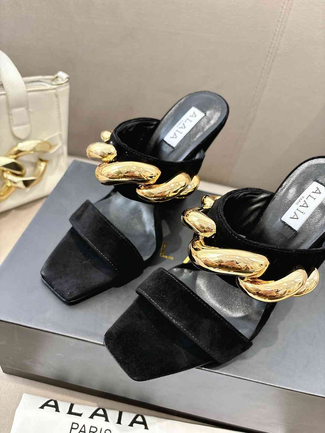 AL1A slippers  sandals  Woman 4 Color's