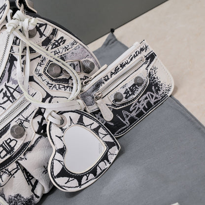 SNBAL graffiti bag  33 cm
