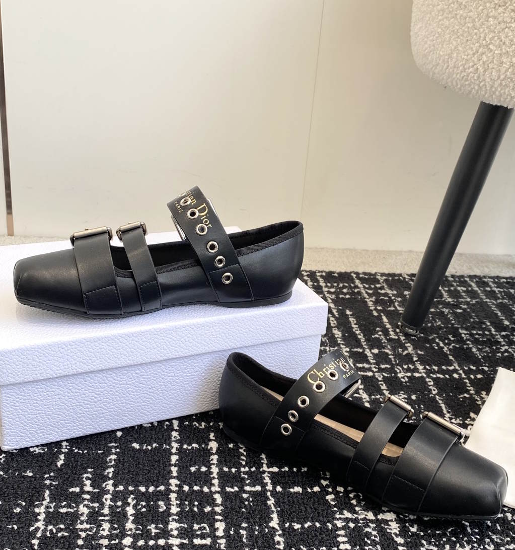 CHD Shoes  Woman 2 Color's