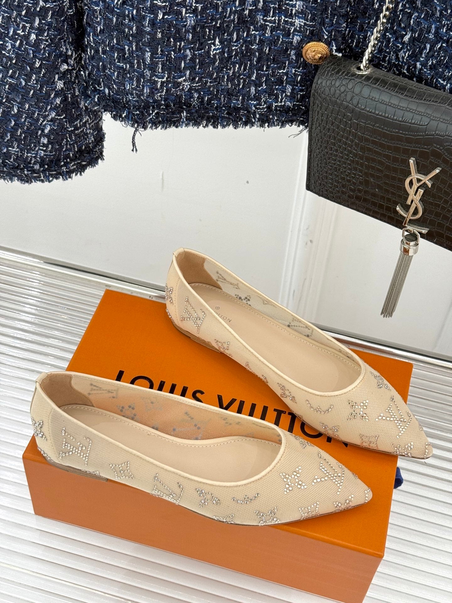 LU Shoes  Woman 2 Color's  Flat