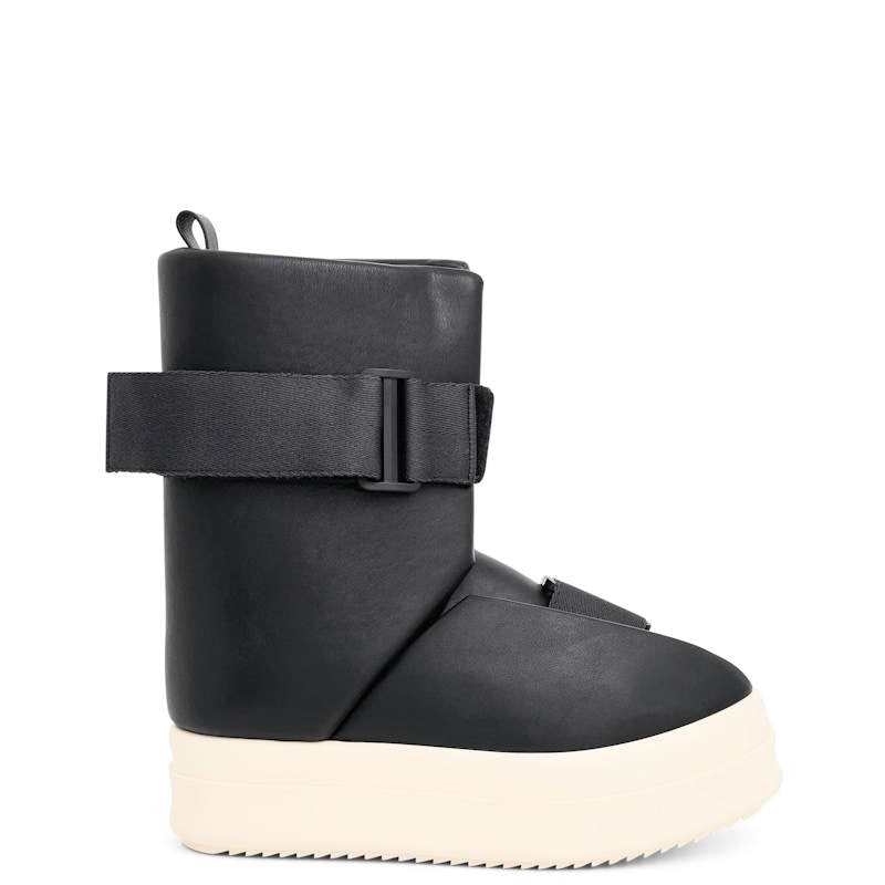 R*  OWEN  Boots