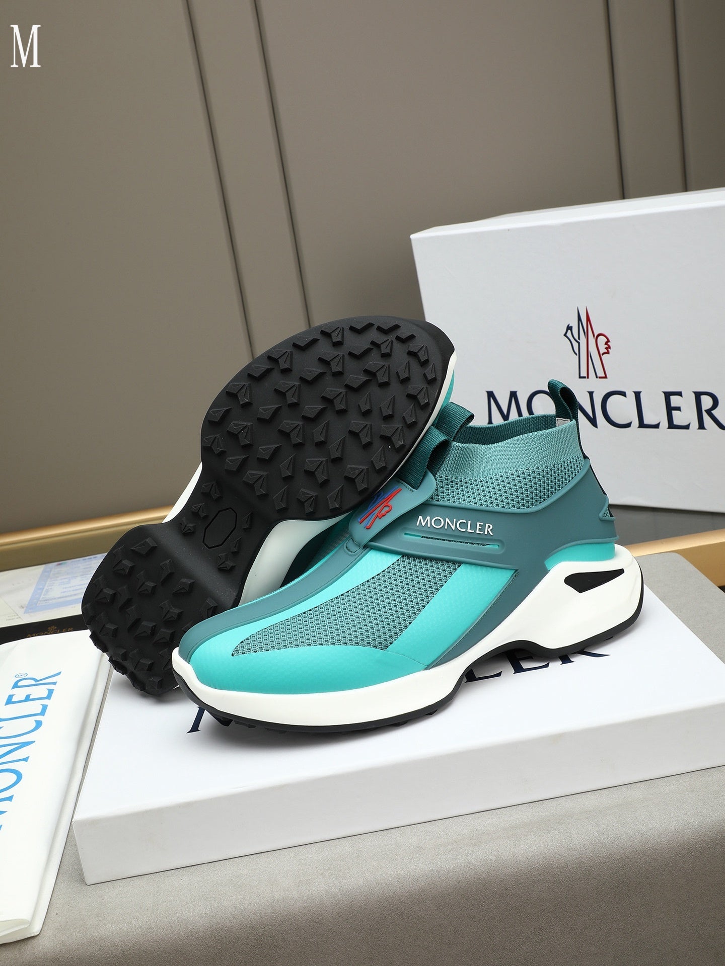 MONCRL  Sneakers 7 Color's