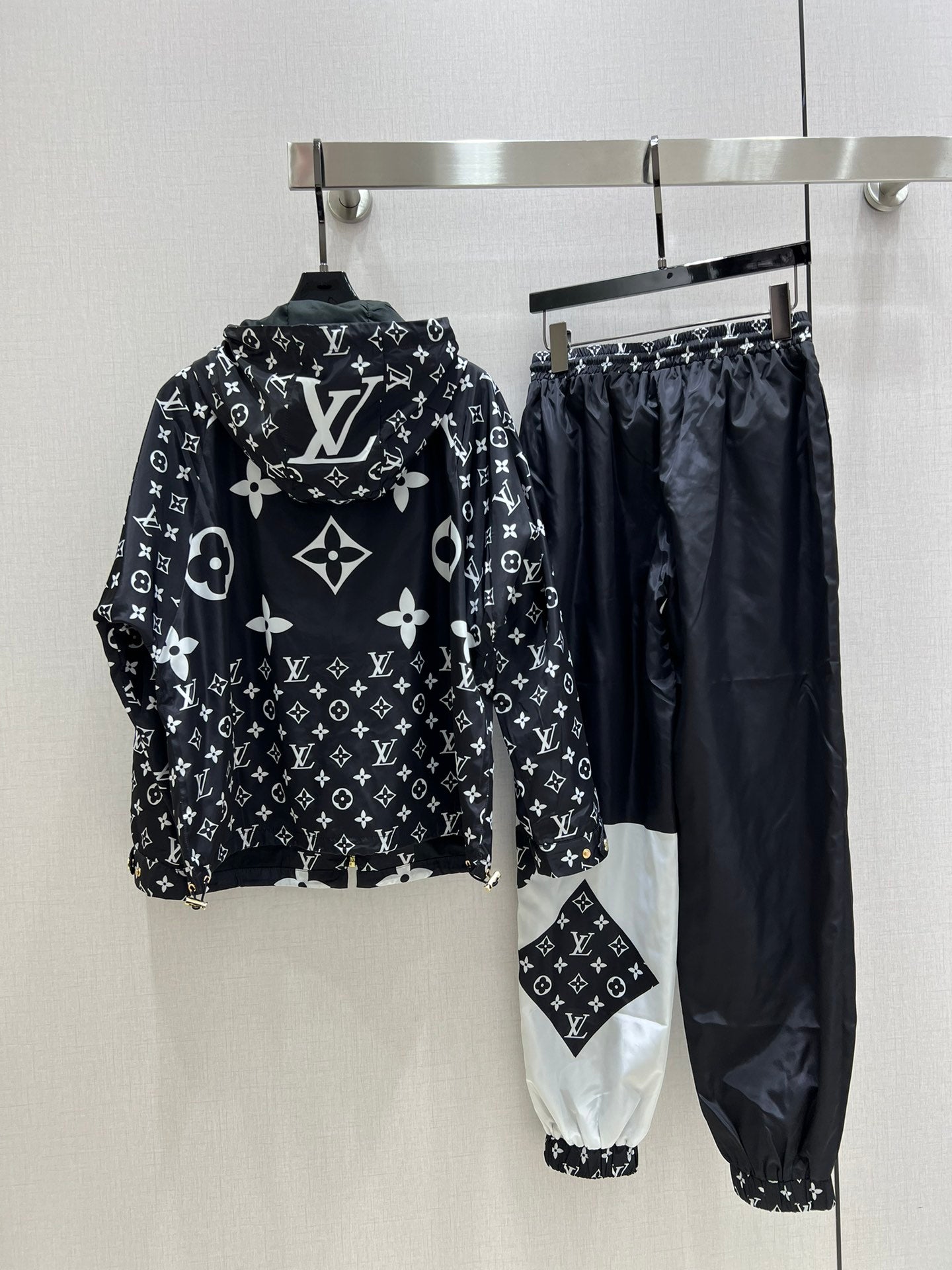 LU Sport Suits  Woman Season 2024