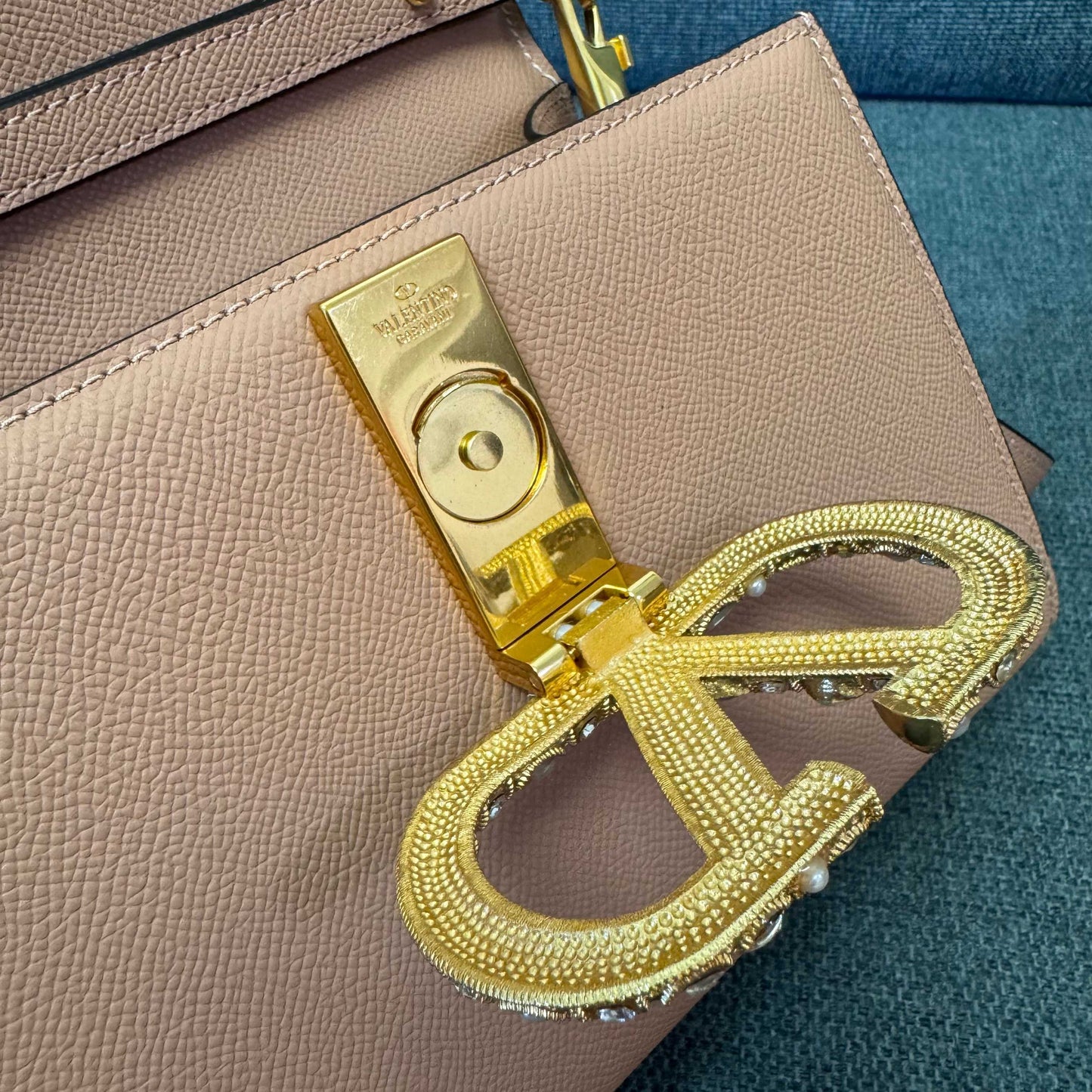 CV  bag Small  22  cm 2 Color's
