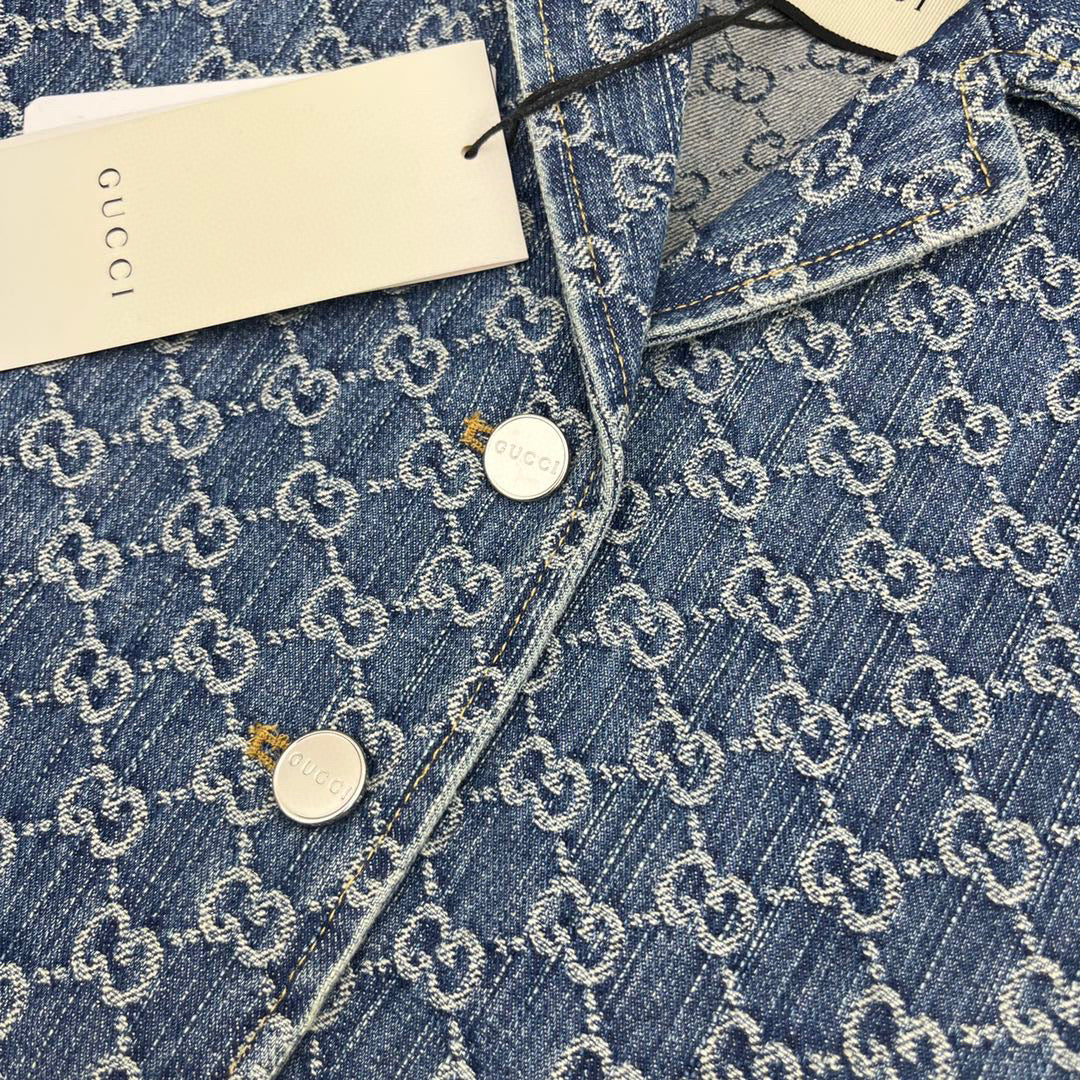 GU Cropped Jacket Set