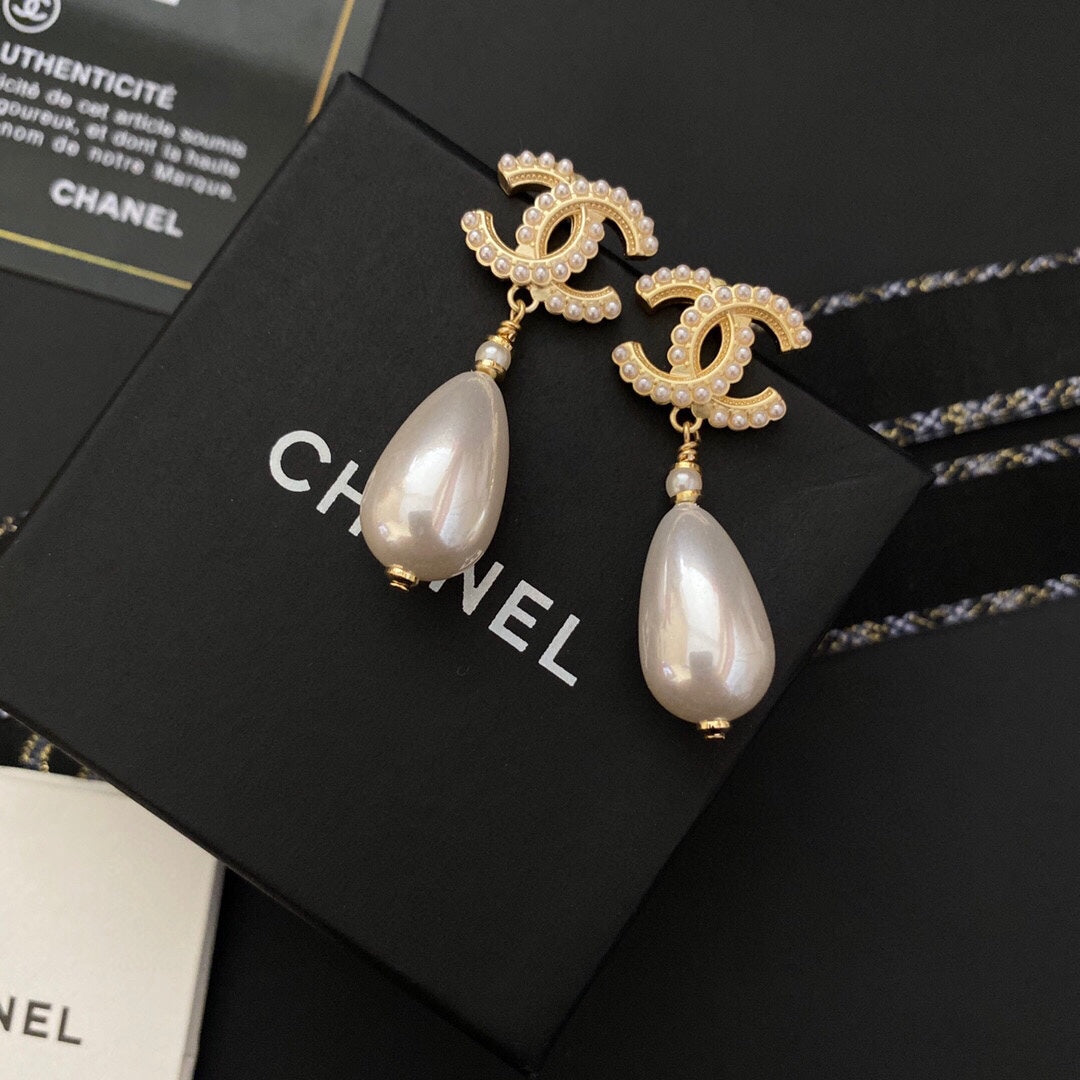 C H L Fashion earrings  SALE-min order required