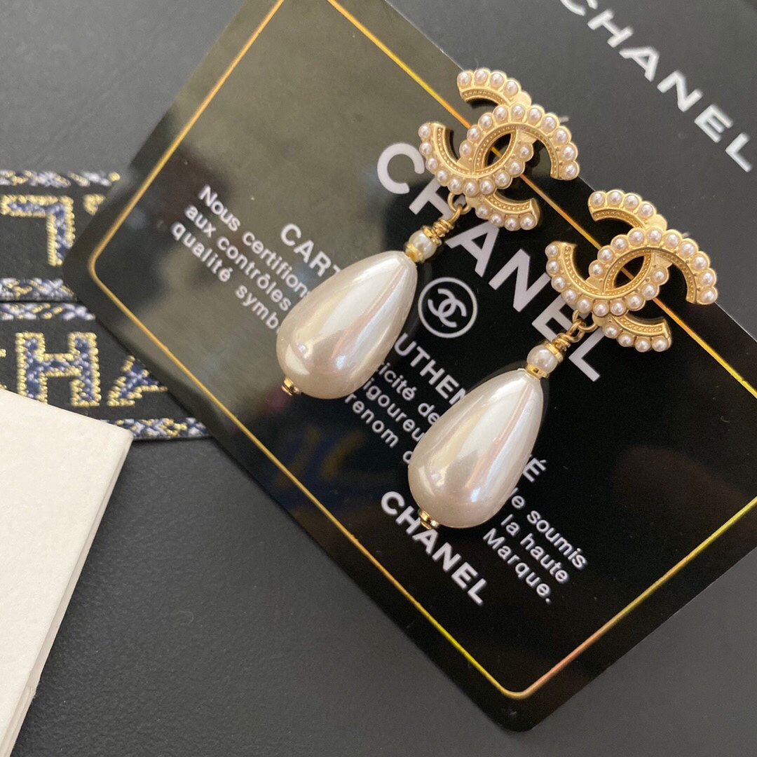 C H L Fashion earrings  SALE-min order required