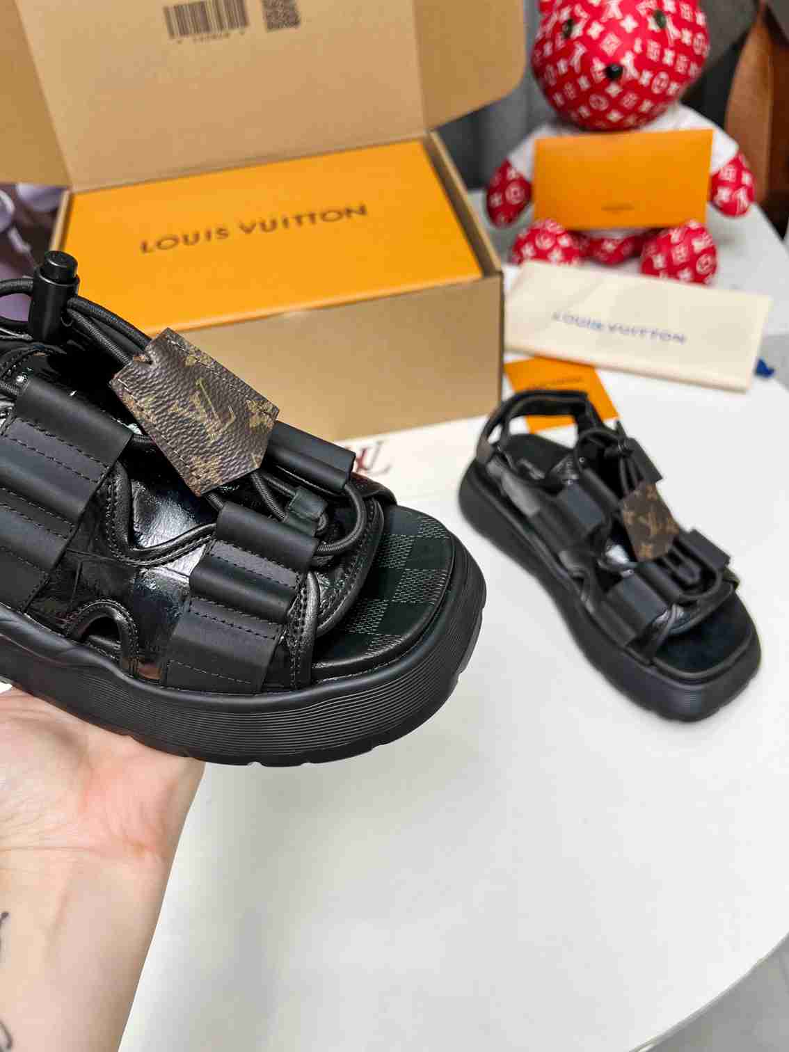 LU  Sandals Woman 3 Color's