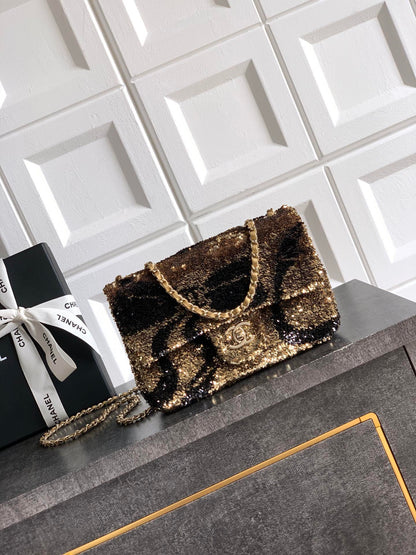 CHL Sequin bag  21 cm