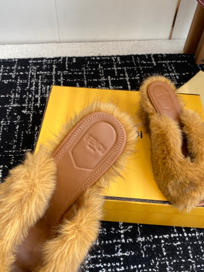FEN Sandals  Slippers Fur 2 Color's Woman