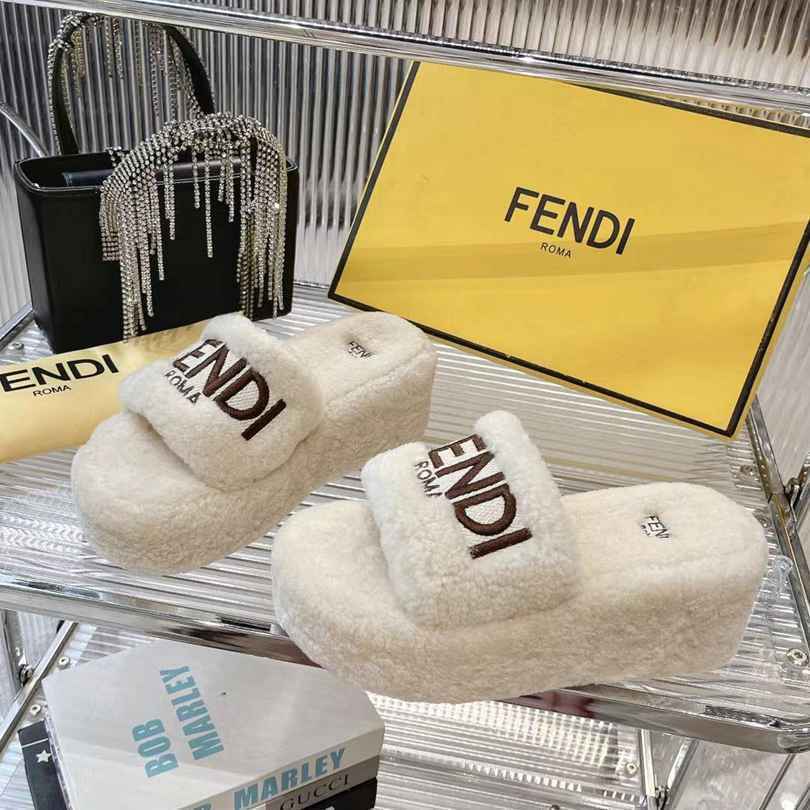FEN Slippers Sandals Platform   Woman 2 Color's Fur