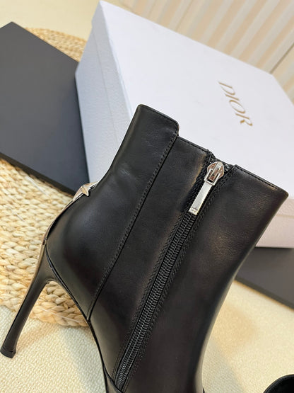 CHD Woman Boots 2 Color's Heels