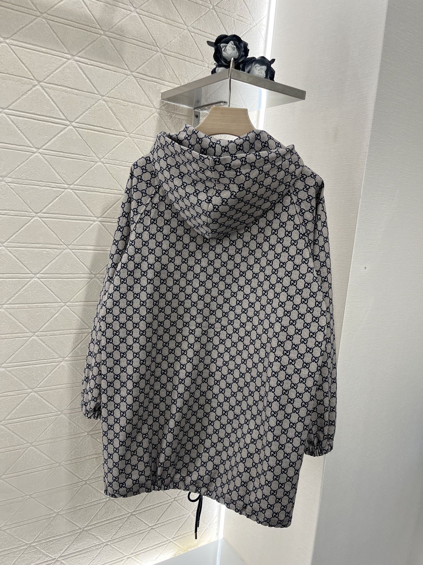 GU   Dress  Woman Hooded
