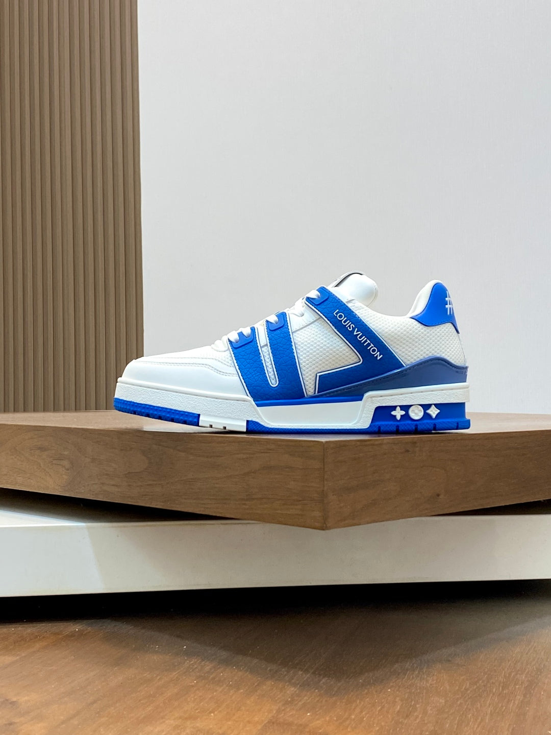 LU  Sneakers trainers 2 Color's