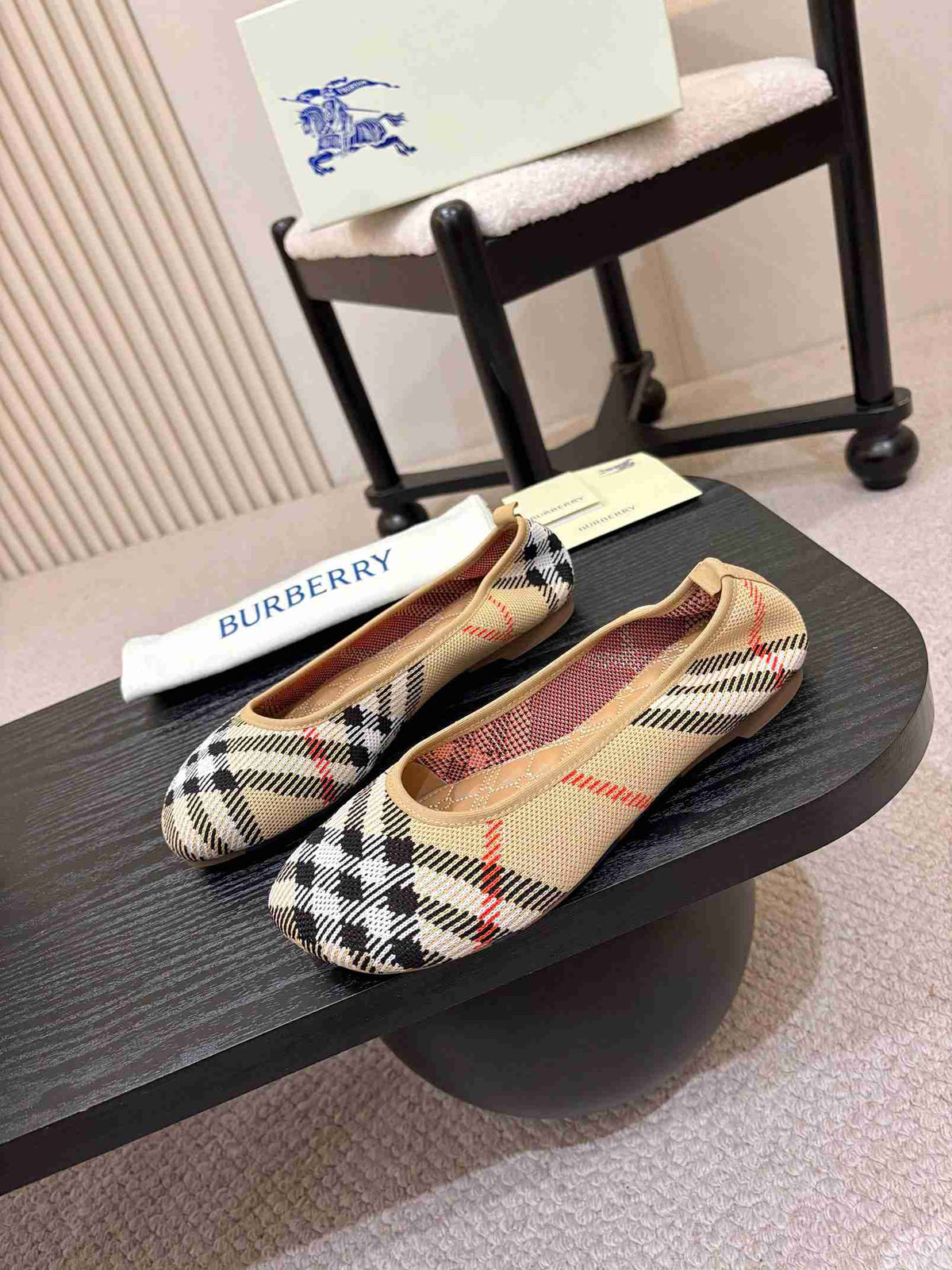 BURBBER  Shoes  Woman 2 Color's