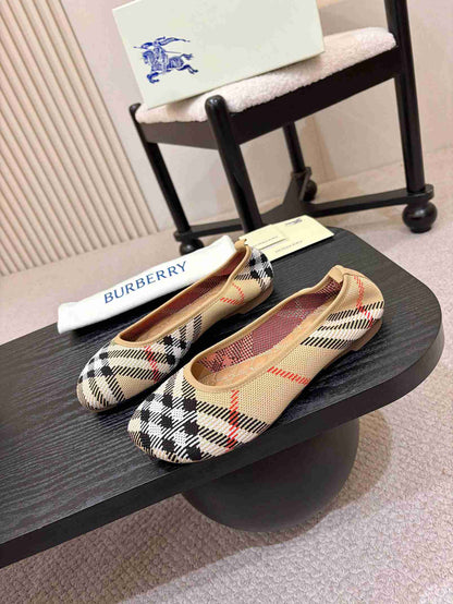 BURBBER  Shoes  Woman 2 Color's