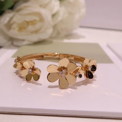 VAN C&A Fashion Bracelet