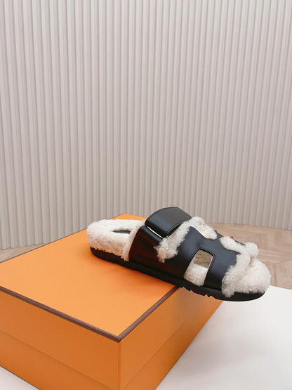 HRM Slippers  Sandals Shearling
