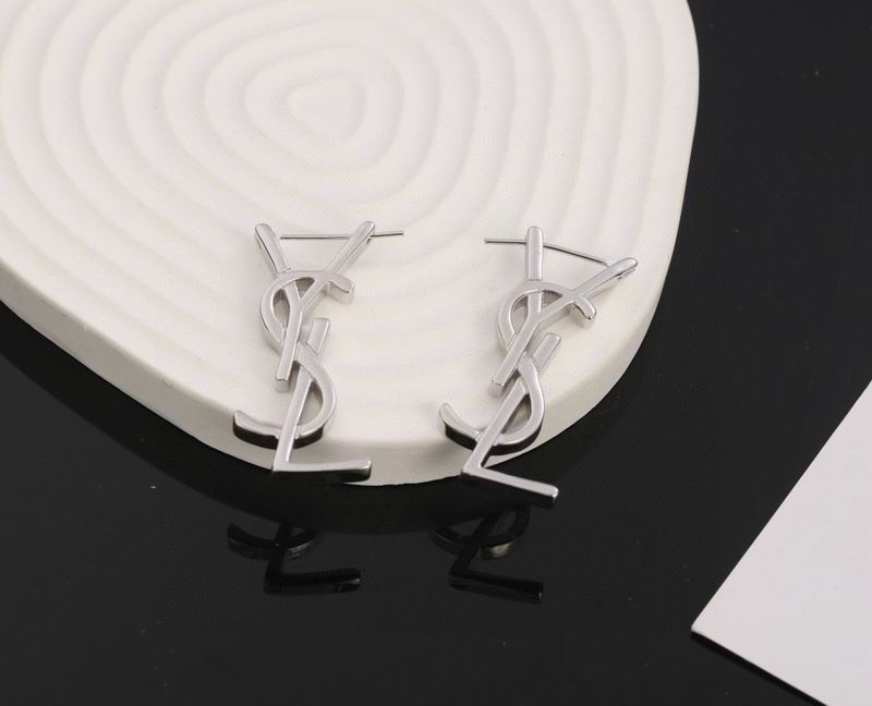 Y L Fashion Earrings