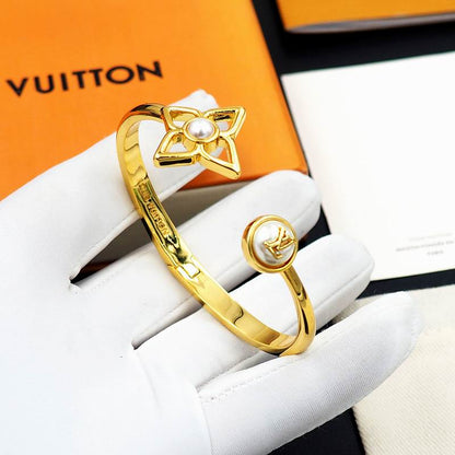 LU Fashion Bracelet