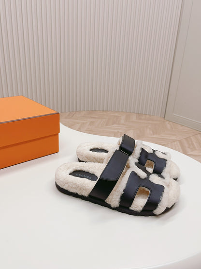 HRM Slippers  Sandals Shearling