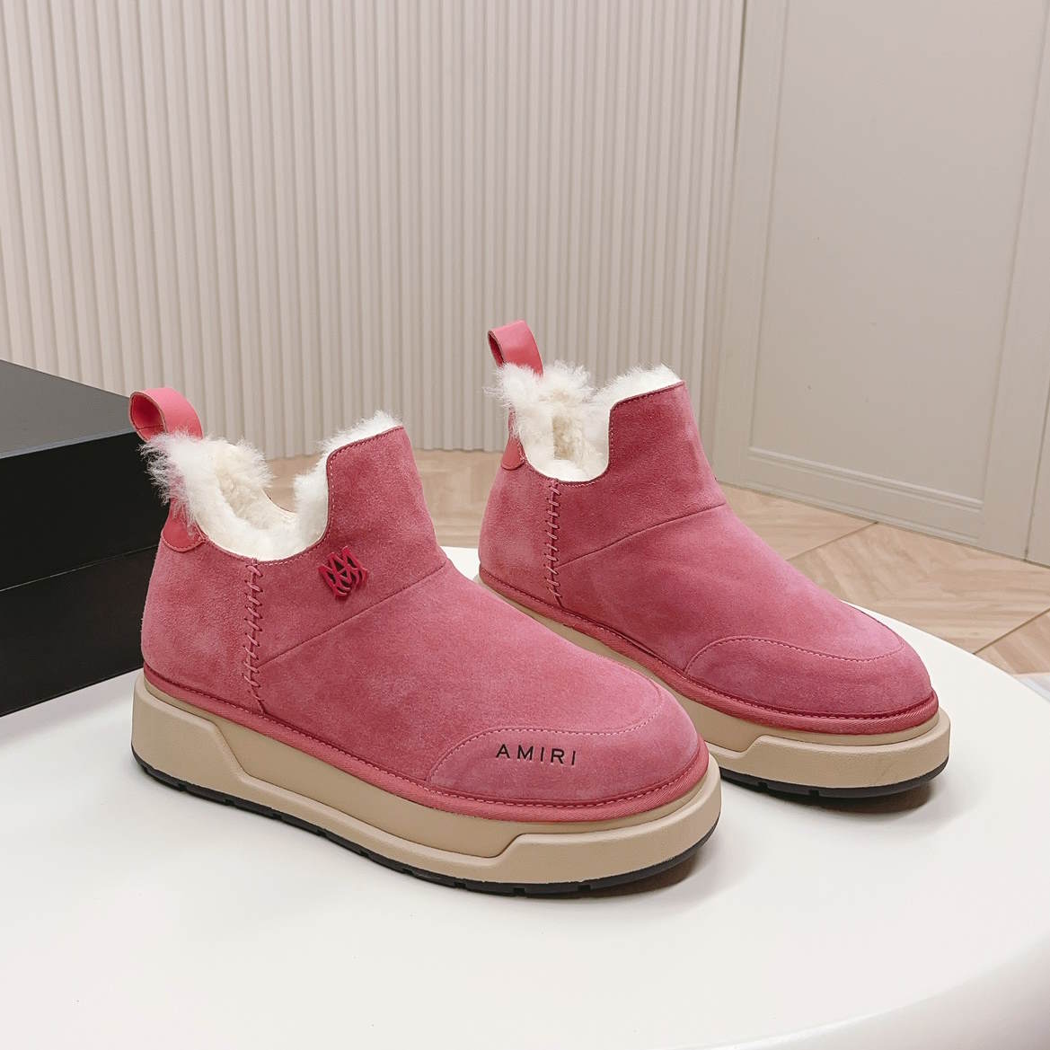 AMR UGG Boots  2 Color 's LOW