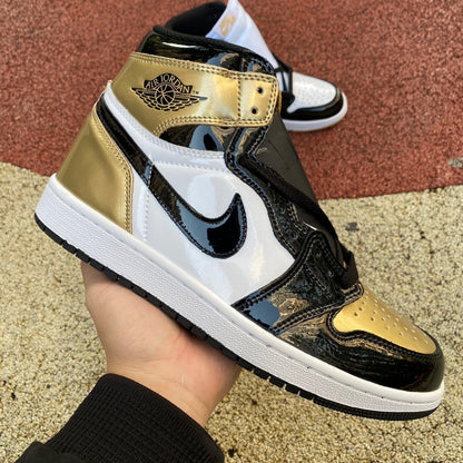N*ke AJ1 Gold Sneakers Jordan 1 SB 46