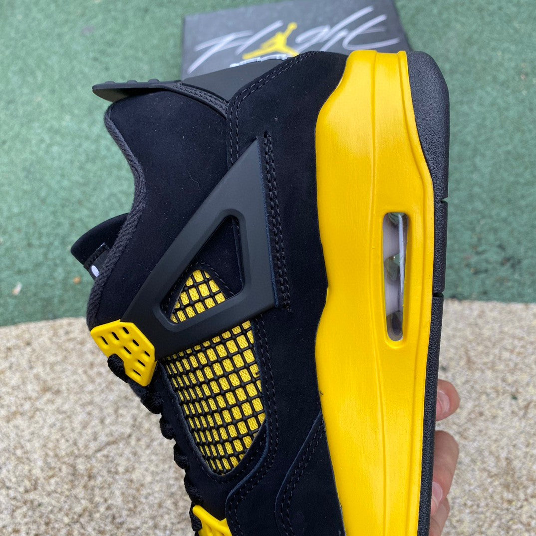 N*KE  x  Sneakers AJ4 THUNDER Jordan Mid  46