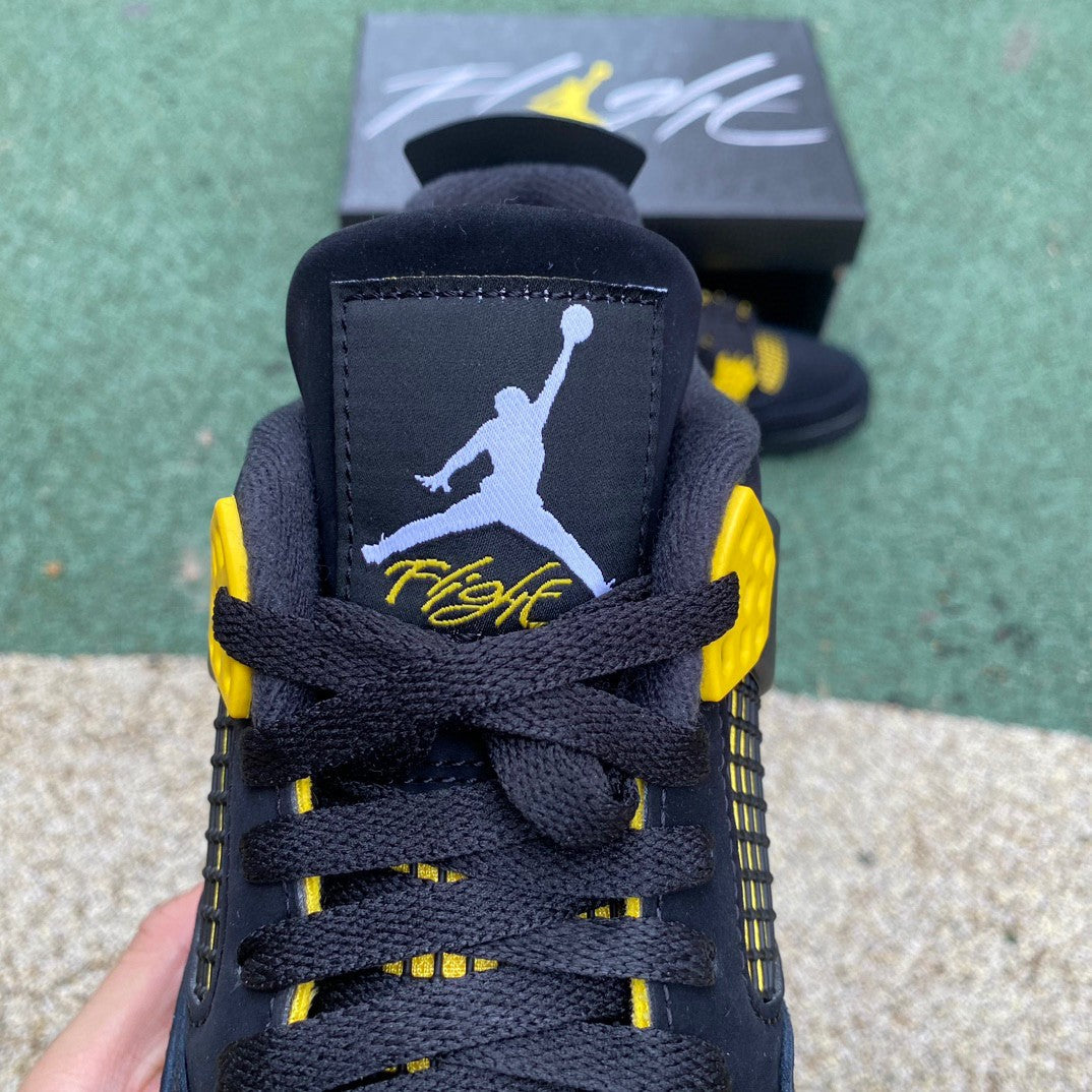 N*KE  x  Sneakers AJ4 THUNDER Jordan Mid  46