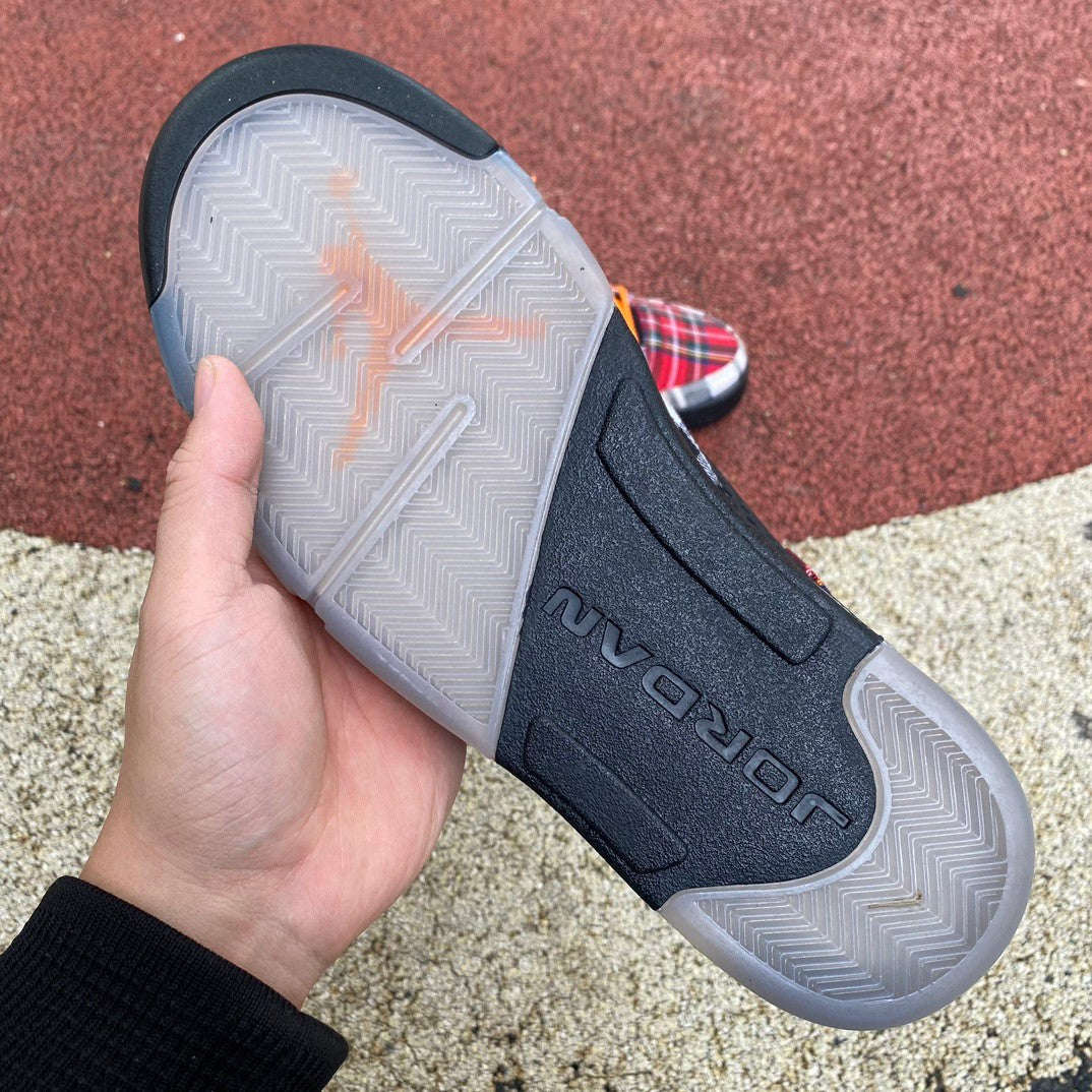 N*KE vs  AJ 5 Sneakers Plaid