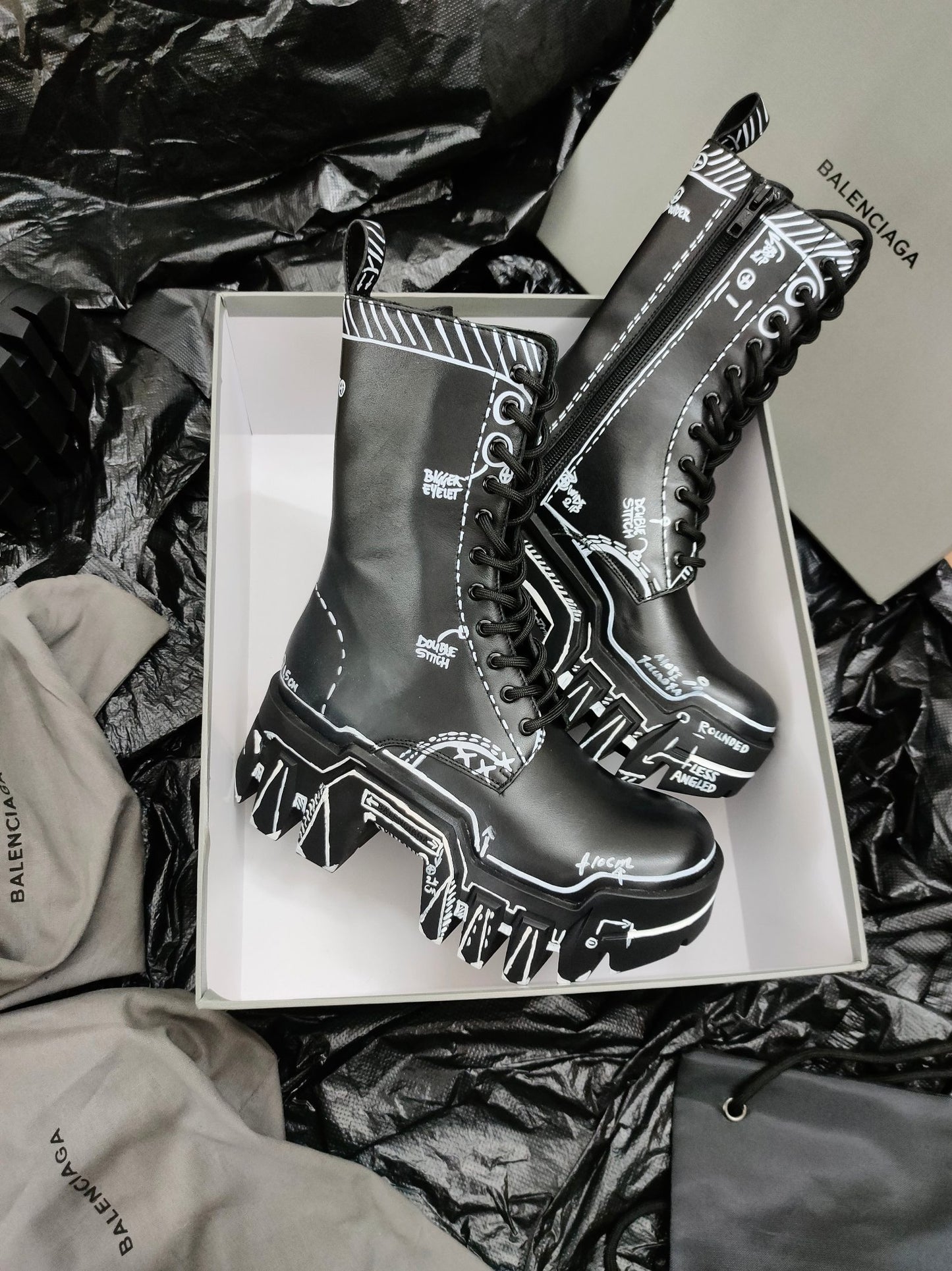 SNBAL  Boots  Low Bulldozer