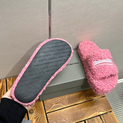 SNBAL  Slippers  2 Color 's
