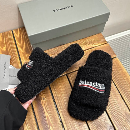 SNBAL  Slippers  2 Color 's