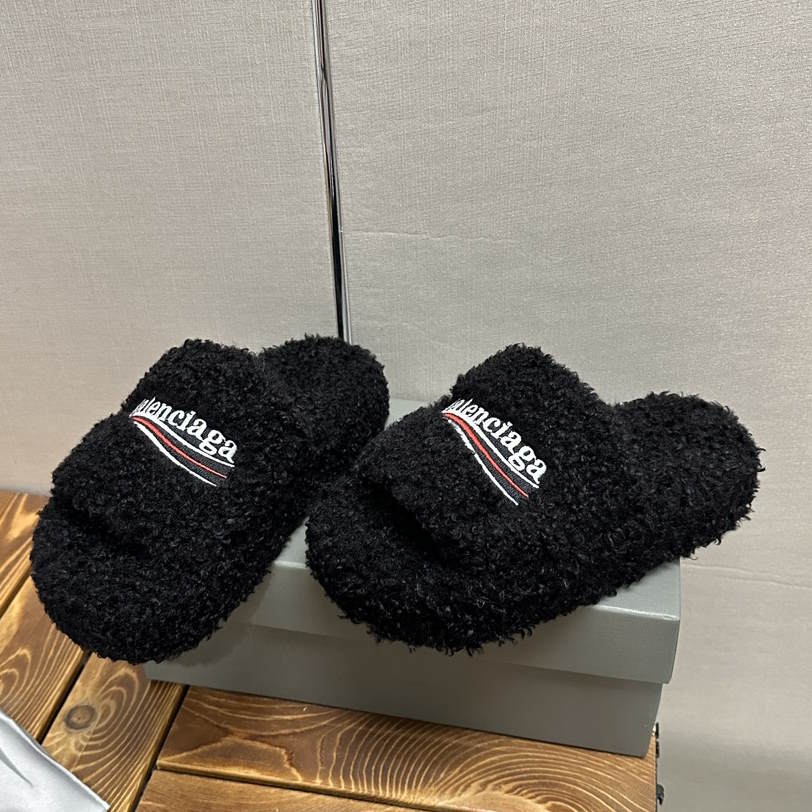 SNBAL  Slippers  2 Color 's