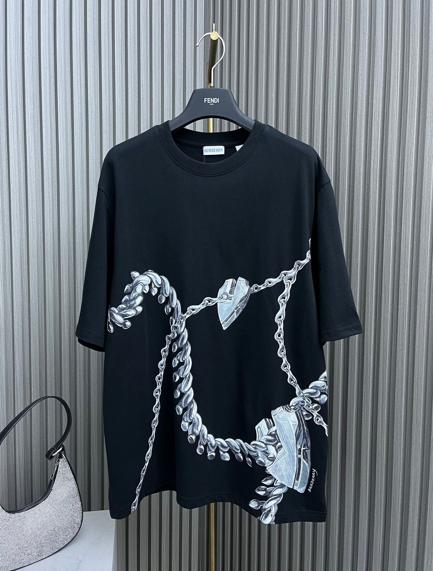 *BURBBER T-shirt long Woman Shield Hardware limited