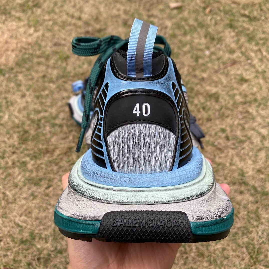 SNBAL  Sneakers