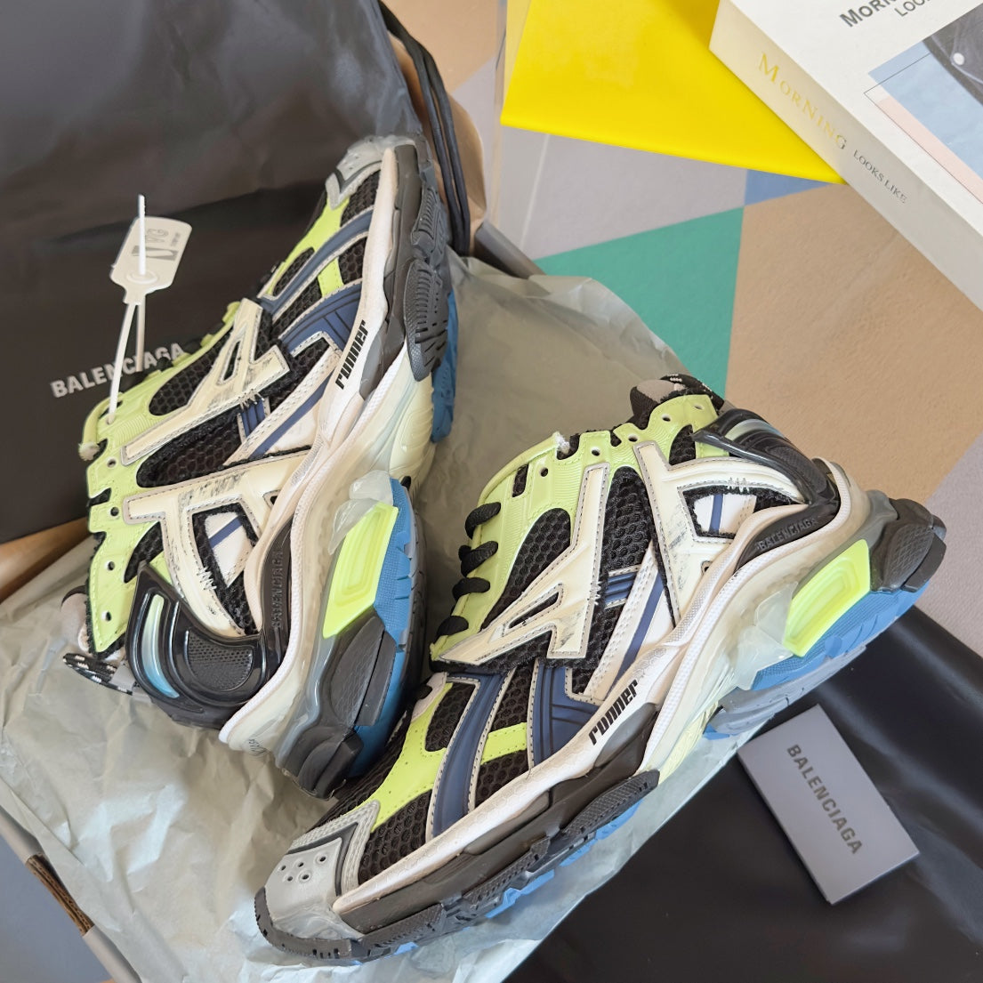 SNBAL  Sneakers