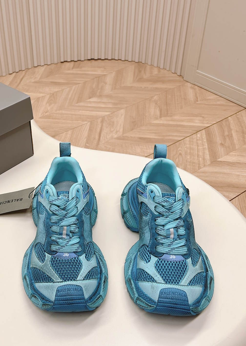 SNBAL  Sneakers 46