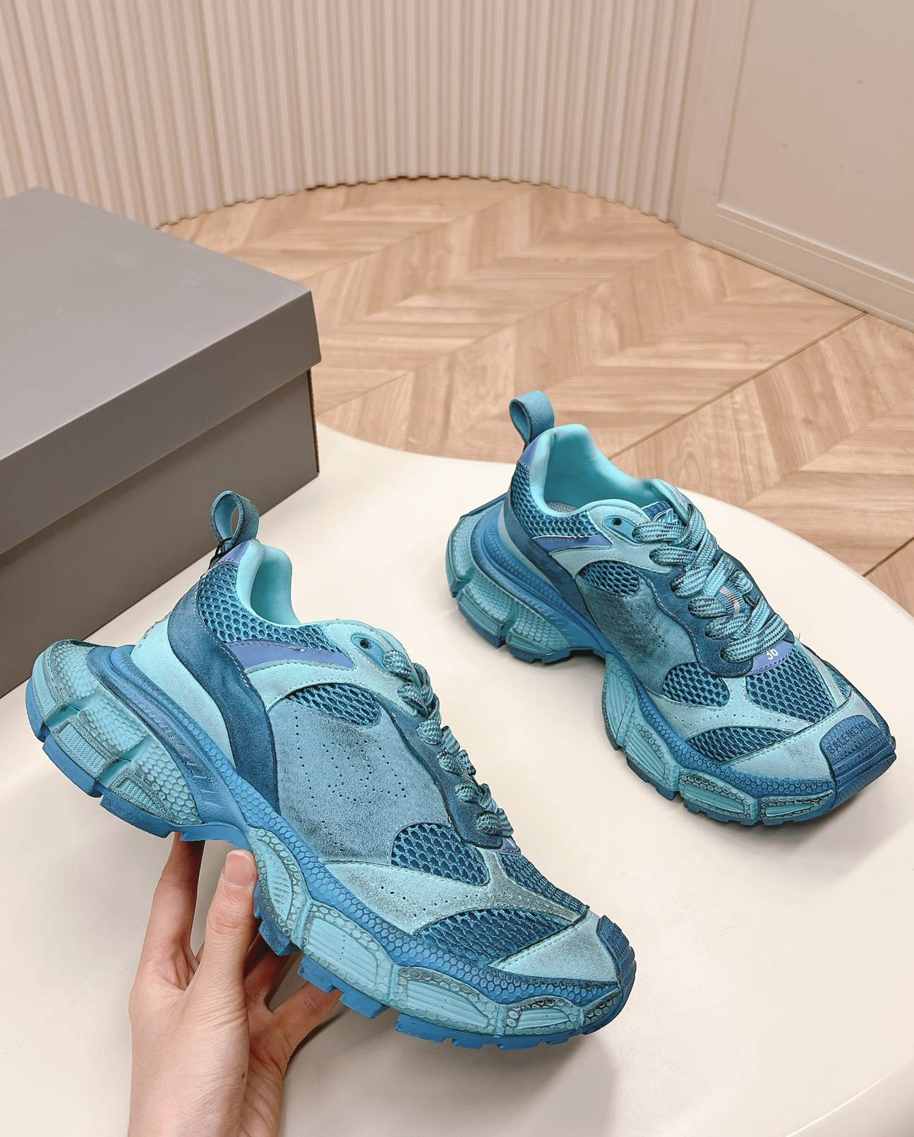 SNBAL  Sneakers 46