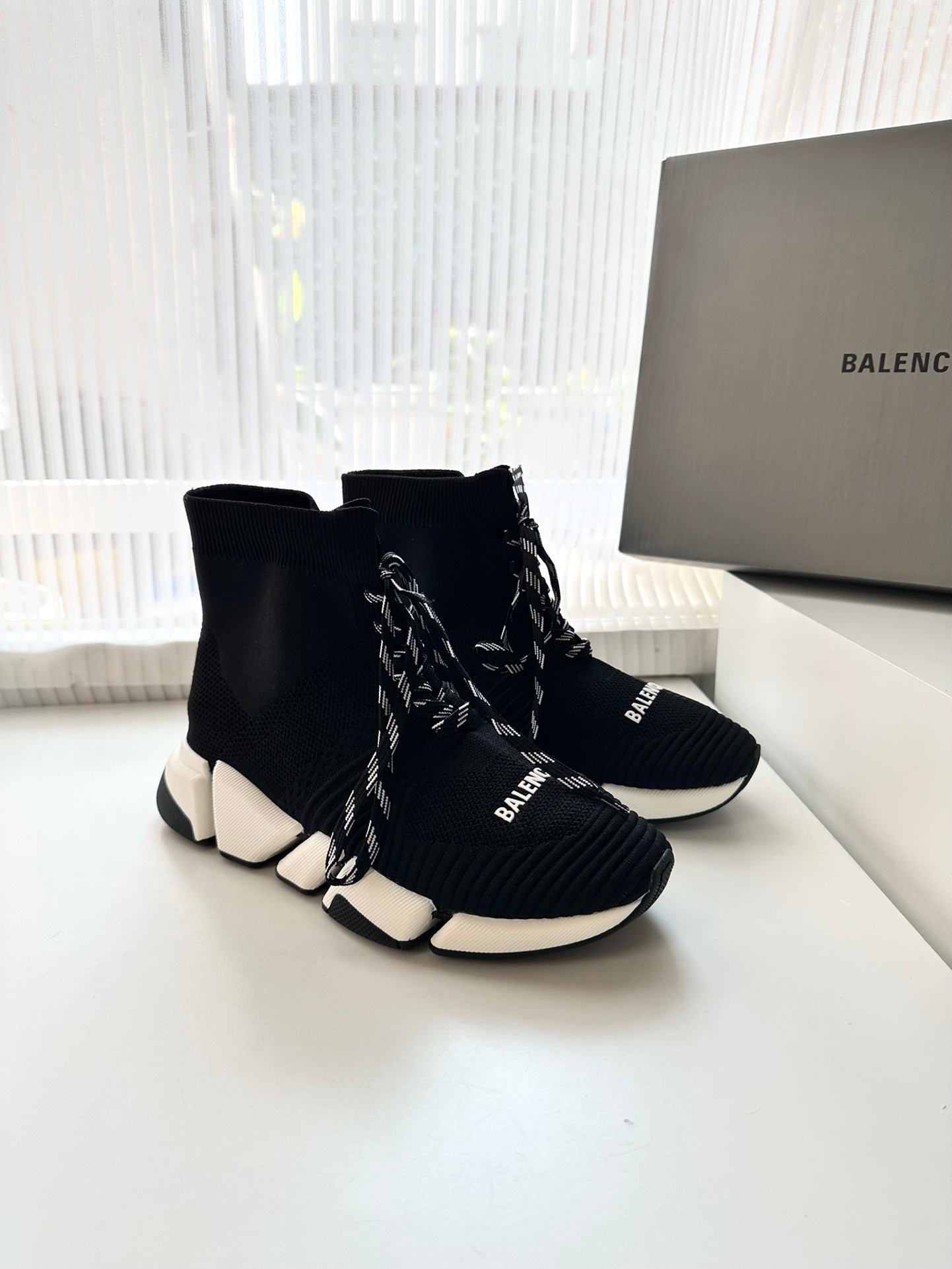 SNBAL Sneakers 3 Color 's